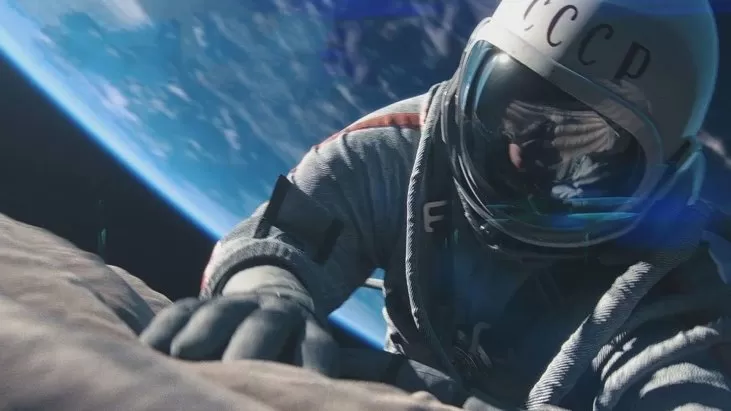 Spacewalker izle